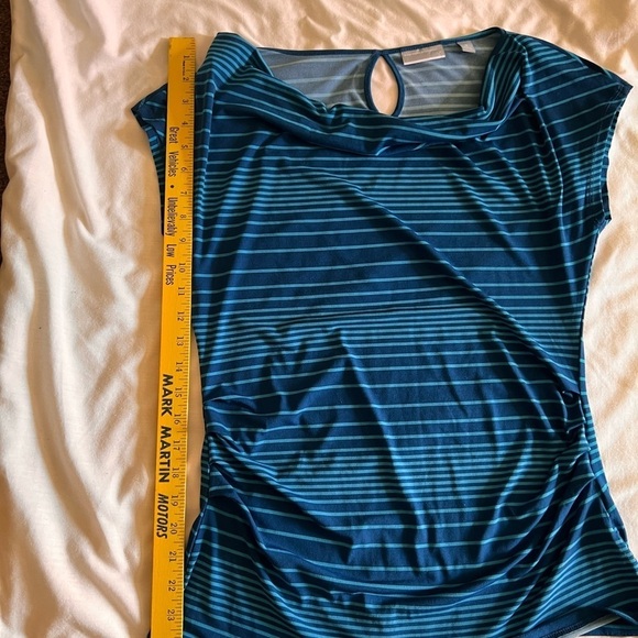 New York & Company Blue Stripped short sleeve shirt with cow neck. Size M - Picture 4 of 6